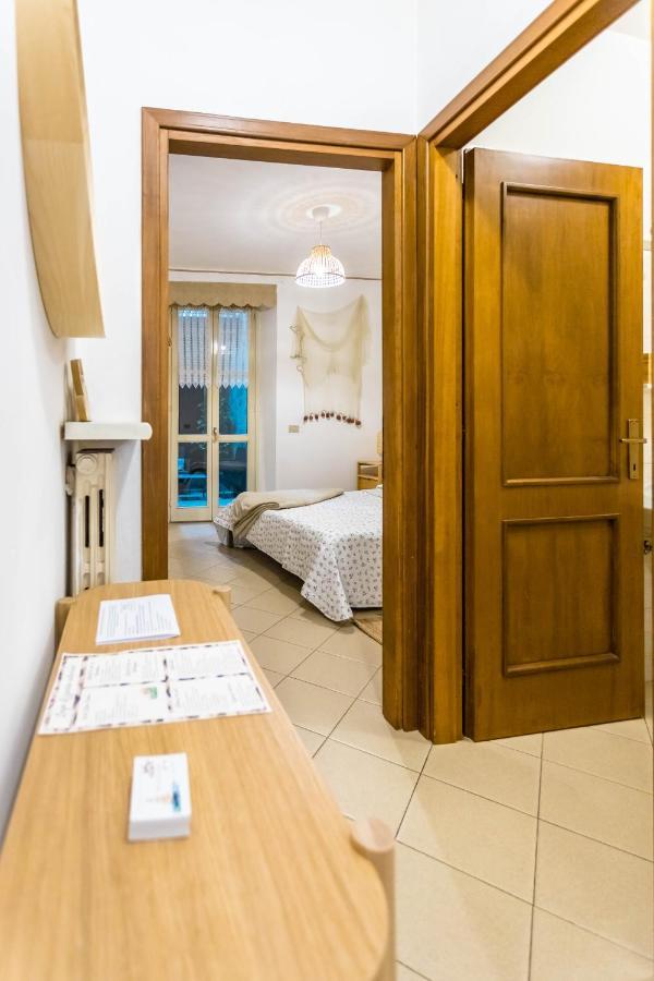 Lago Azzurro Apartment Varenna Esterno foto
